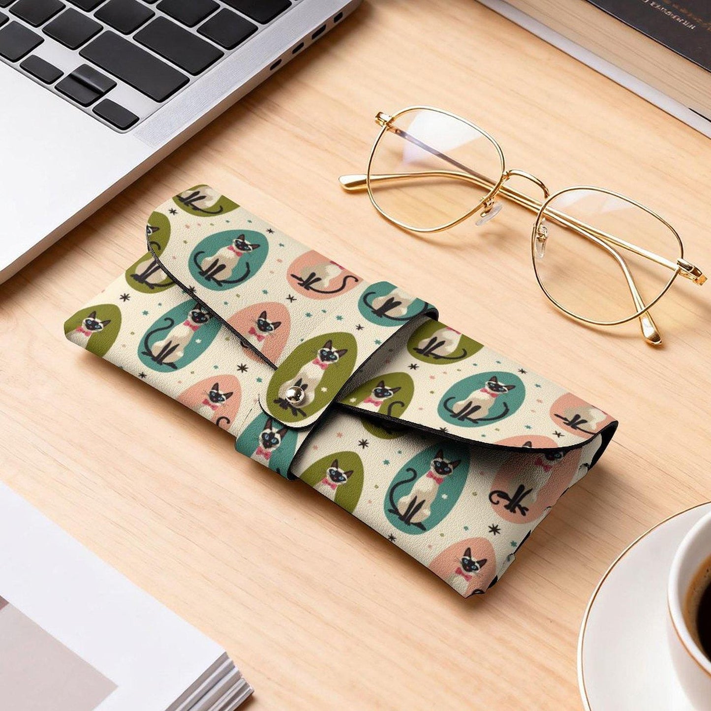 Retro Cat Leather Eyeglass Case - Vintage Feline Reading Glasses Holder with Snap Closure