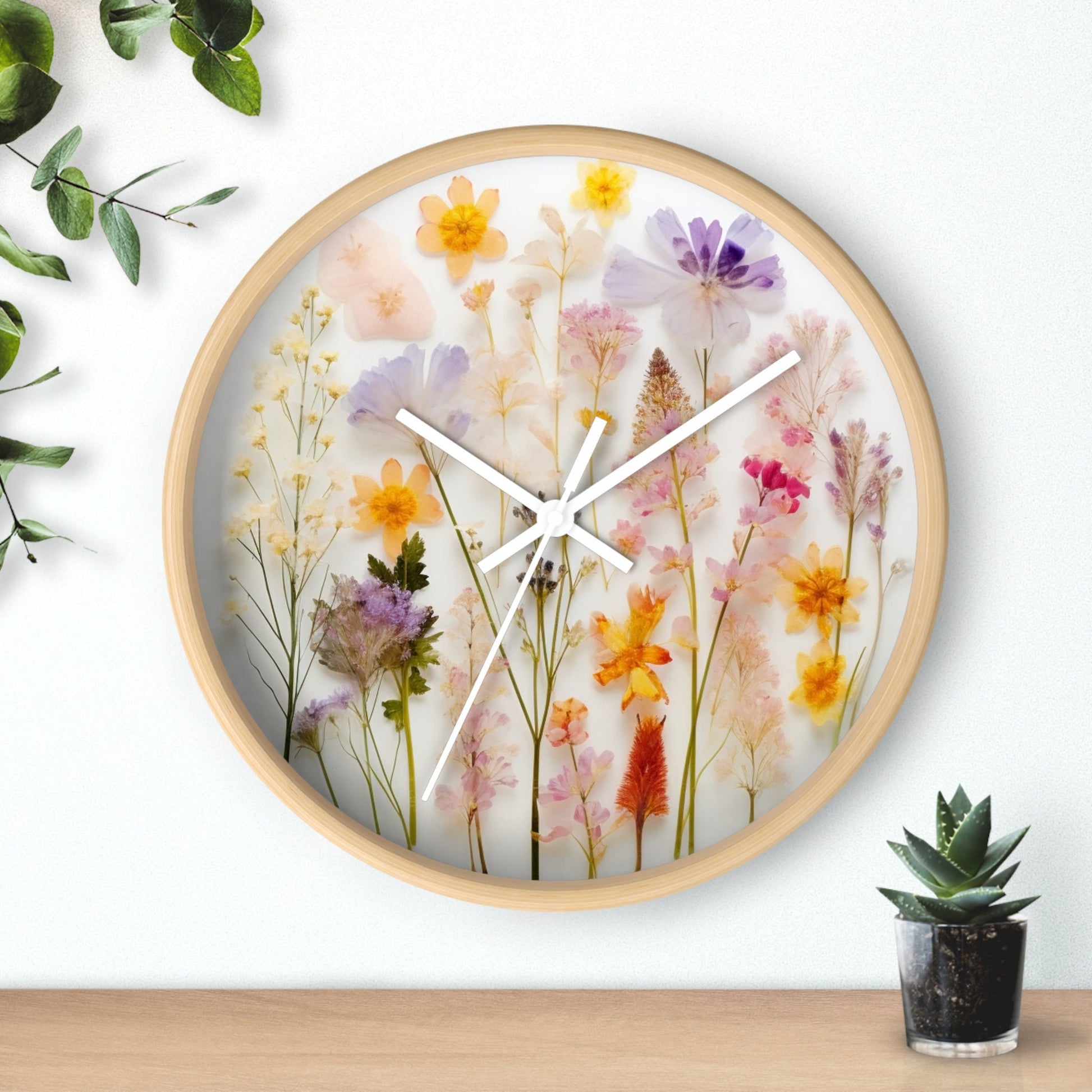 Unique Pretty Dried Flower Wall Clock - Thoughtful Gift Idea for Mom