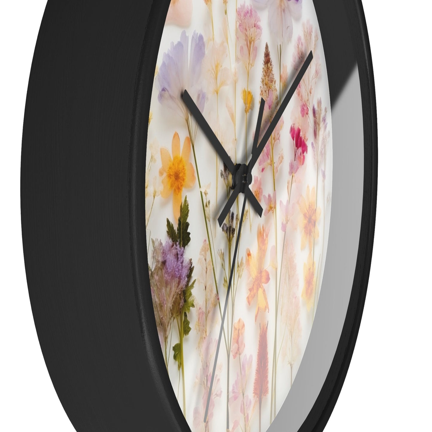 Unique Pretty Dried Flower Wall Clock - Thoughtful Gift Idea for Mom