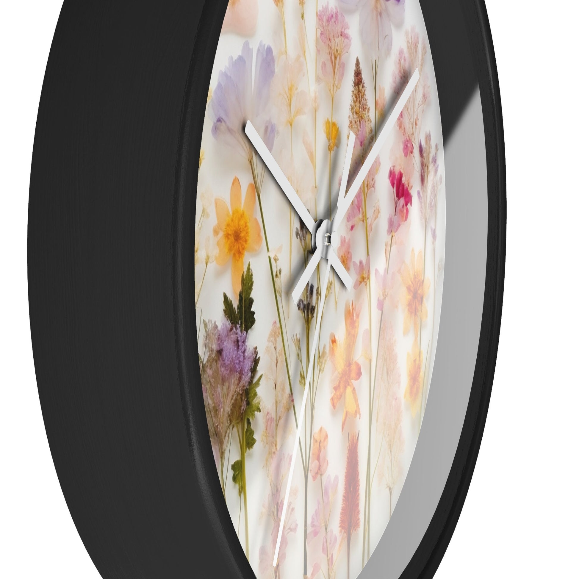 Unique Pretty Dried Flower Wall Clock - Thoughtful Gift Idea for Mom