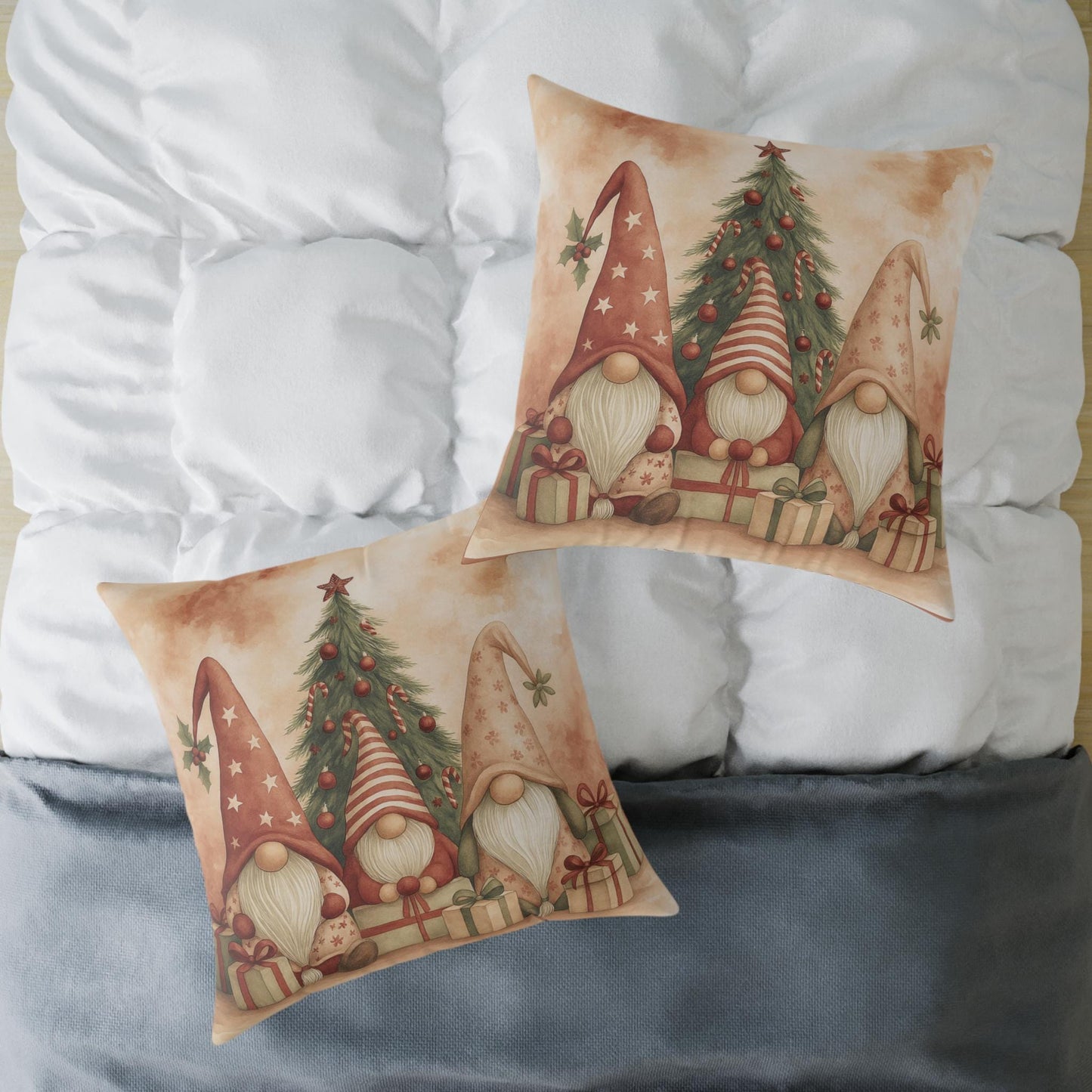 Christmas Gnome Square Pillow - Cozy Holiday Decor, Winter Throw Cushion, Seasonal Gift