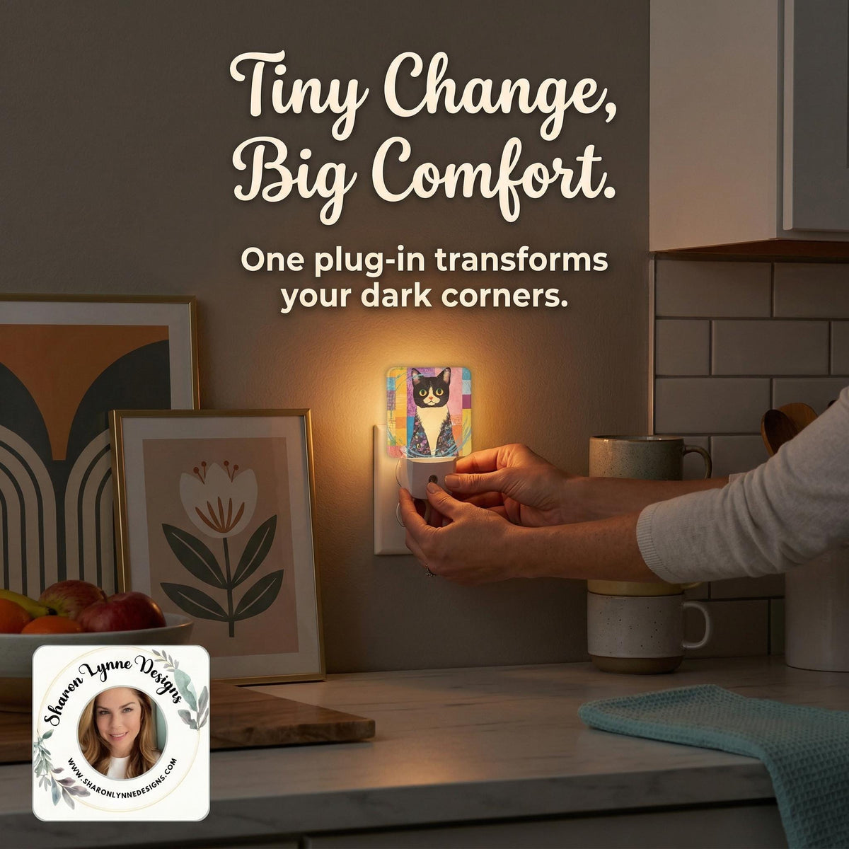 Retro Cat Night Light: Vintage-Style Plug-In Ambient Lamp