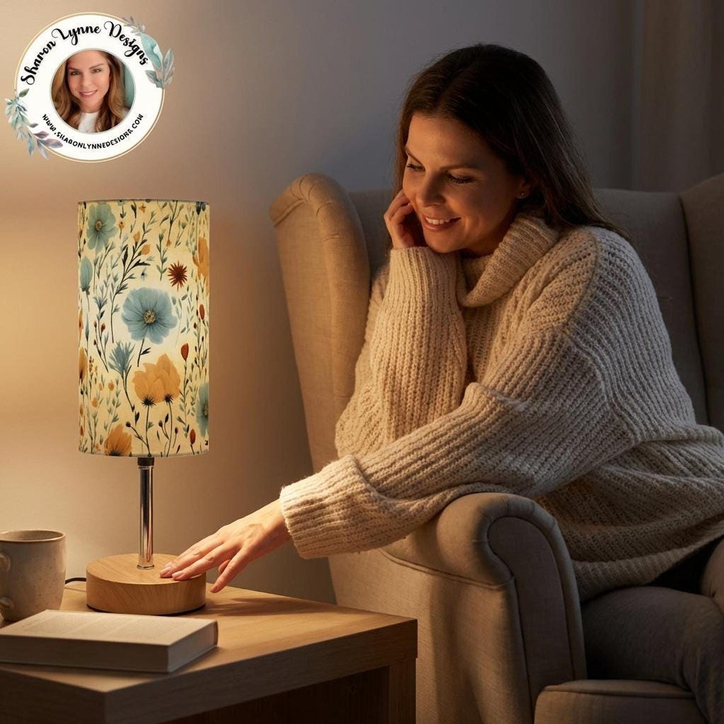 Floral Desk Lamp with Touch Control and USB Charging Port