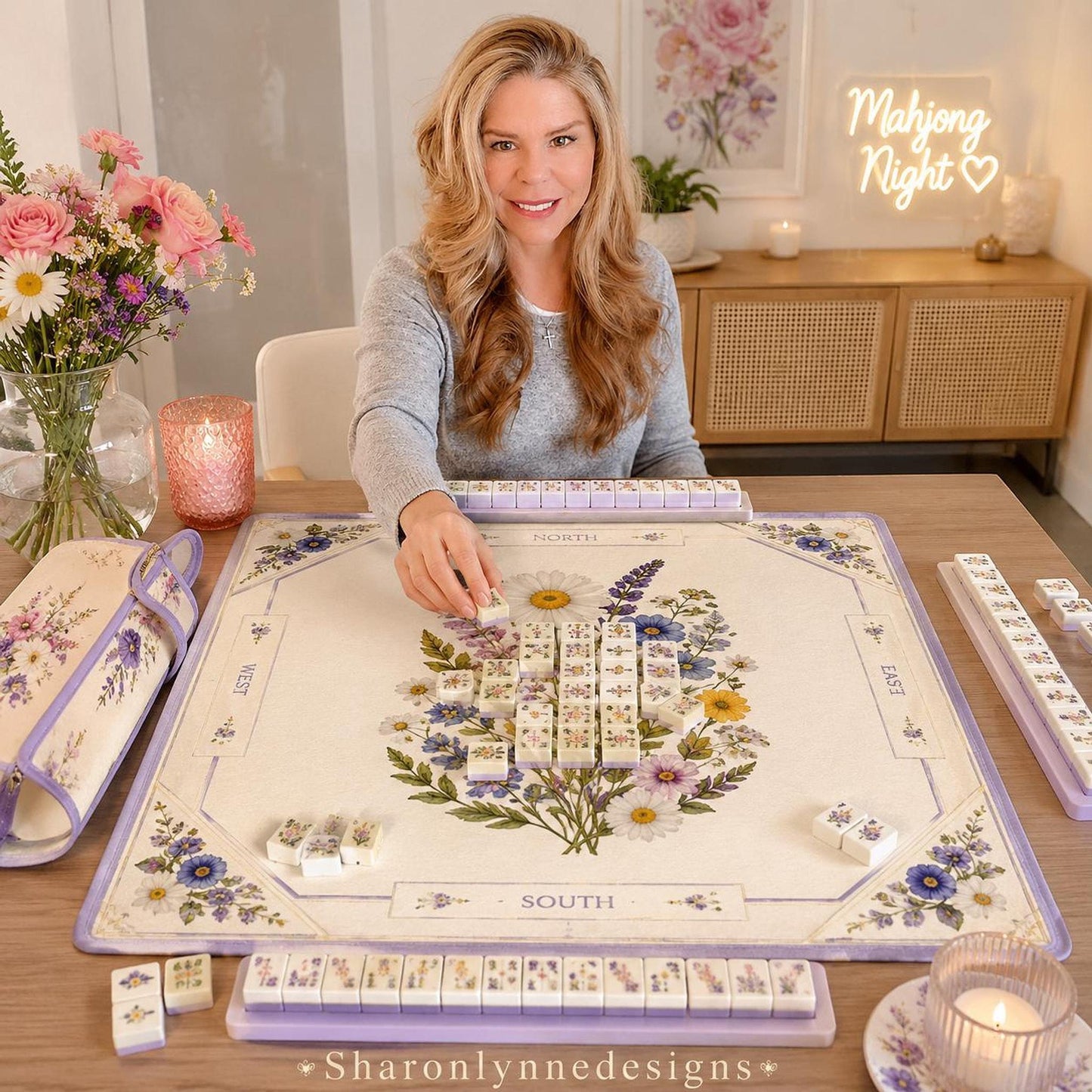Floral Mahjong Mat, Elegant Flower Design with Non-Slip Rubber Base