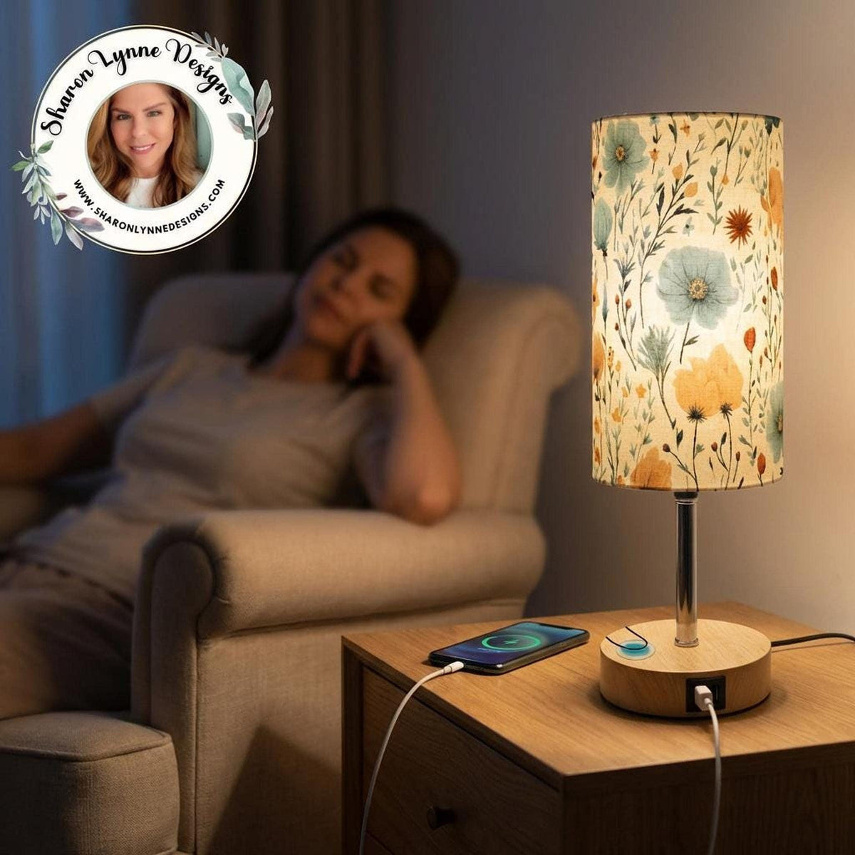 Floral Desk Lamp with Touch Control and USB Charging Port