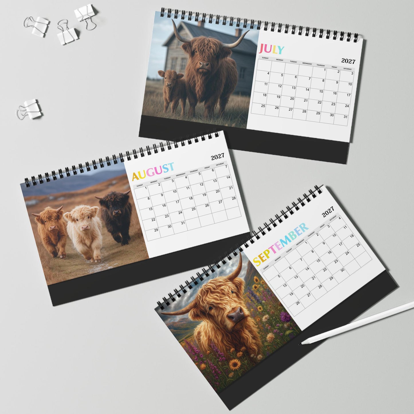 Highland Cow Desktop Calendar: Rustic Farmhouse Office Decor 2027