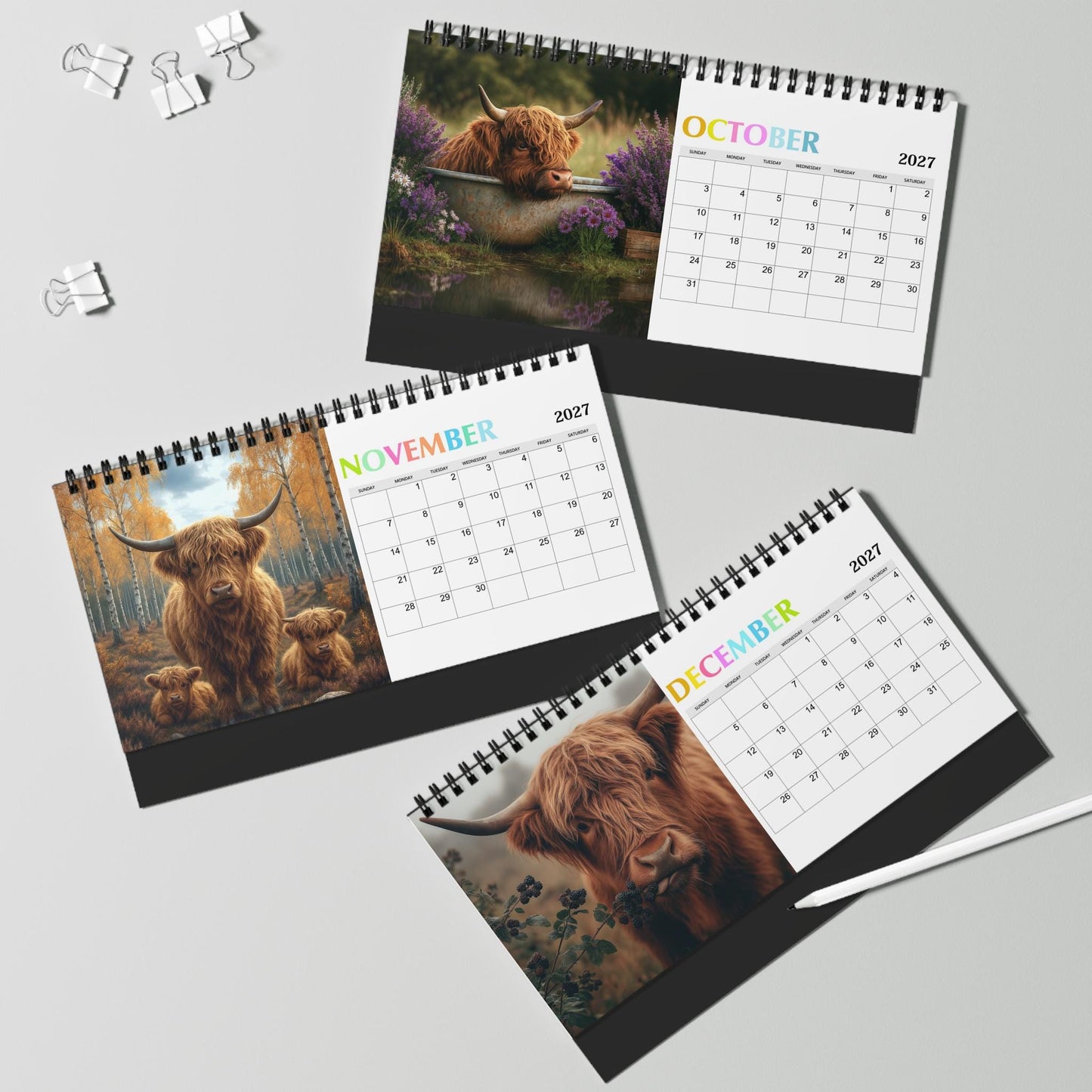Highland Cow Desktop Calendar: Rustic Farmhouse Office Decor 2027