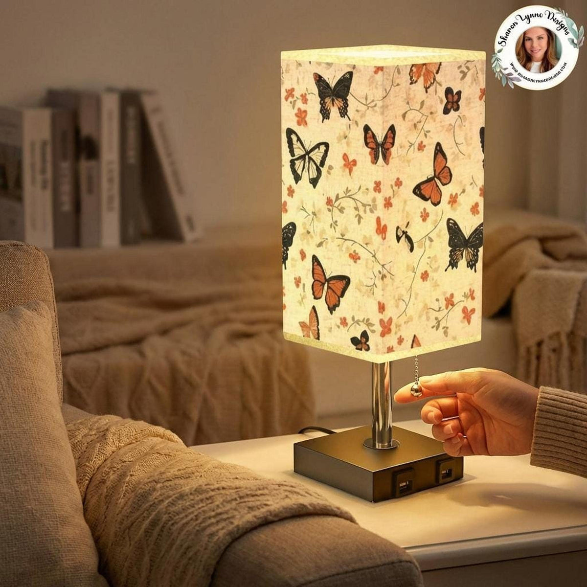 Butterfly Table Lamp with USB Port and Gold Accent for Modern Home Decor
